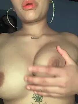 hot-valery online show from 04/19/26, 09:17