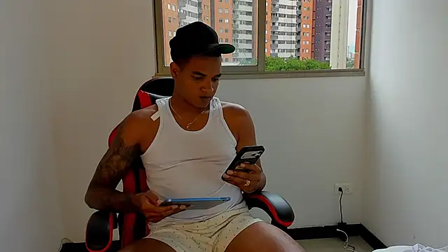 Mnell28 online show from 04/10/26, 09:41