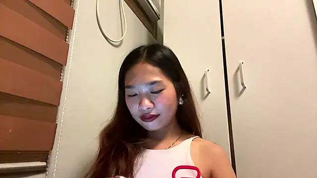 Snapshot of LakieshaZorrilla chatting on 03/04/26, 12:00 LakieshaZorrilla online show from 03/04/26, 12:00