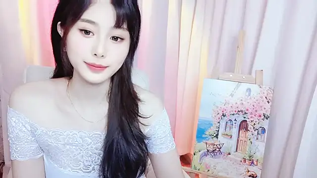 Snapshot of Mia_168 chatting on 05/07/26, 12:27 Mia 168 online show from 05/07/26, 12:27