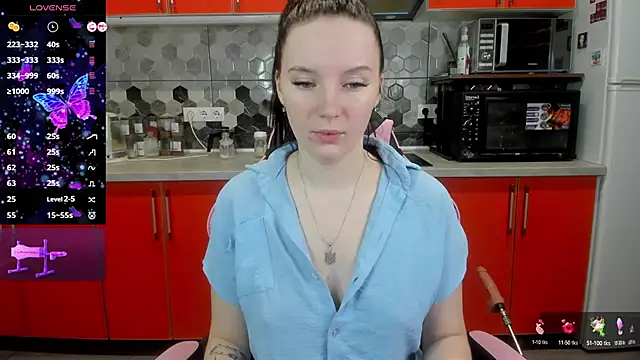 Snapshot of Mary_Blu chatting on 01/10/25, 11:08 Mary Blu online show from 01/10/25, 11:08