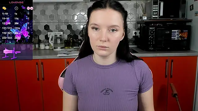Snapshot of Mary_Blu chatting on 01/18/25, 02:03 Mary Blu online show from 01/18/25, 02:03