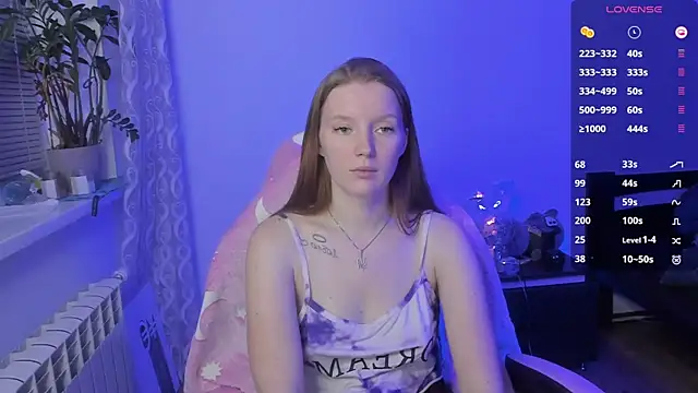 Mary Blu online show from 11/13/25, 03:22