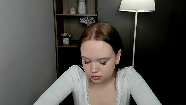 LeahAllsop online show from 03/03/26, 08:42