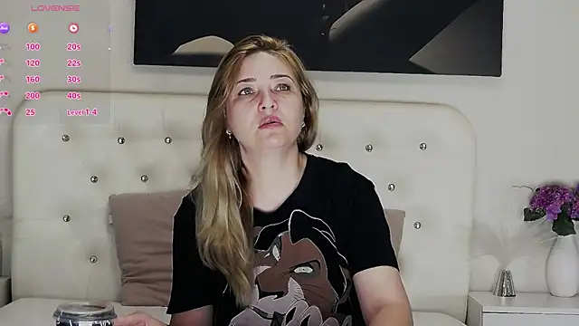 MellanieBliss online show from 04/28/26, 04:39