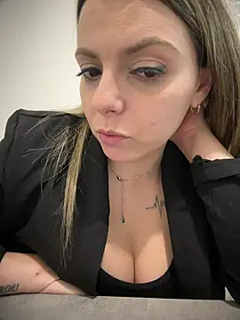 diavola bionda online show from 03/15/26, 01:55