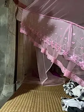 Mimi pussy online show from 04/22/26, 03:20