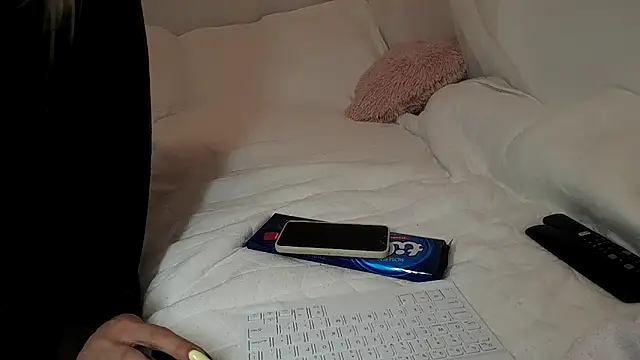 HiddenPearl online show from 04/15/26, 08:09