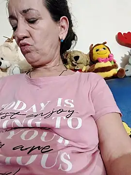 anayss17 online show from 04/06/26, 07:04