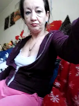 anayss17 online show from 04/13/26, 04:18