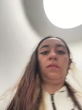 Im Luuu online show from 04/11/26, 11:58