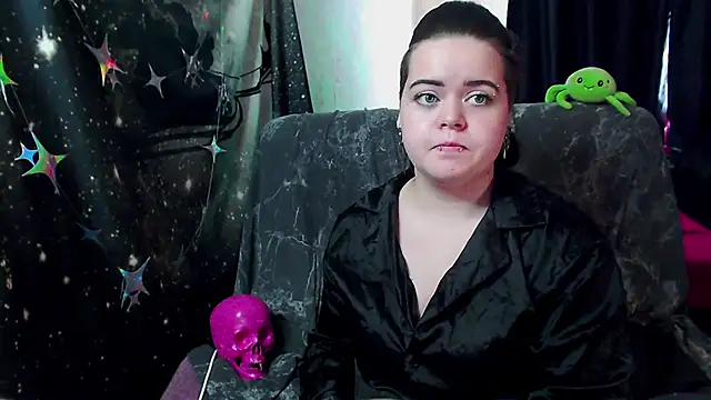 Snapshot of _little_monsterrr_ chatting on 03/03/26, 10:32 little monsterrr online show from 03/03/26, 10:32