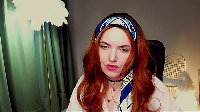 Snapshot of AliceSmite chatting on 05/11/26, 02:45 AliceSmite online show from 05/11/26, 02:45