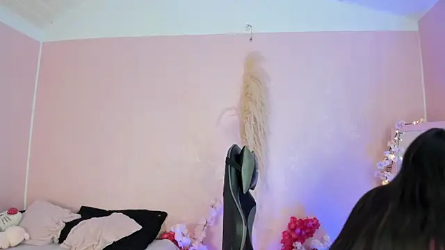 Emily Roussee online show from 07/22/26, 12:19