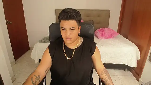 Snapshot of Mathias_ftm chatting on 03/02/26, 11:33 Mathias ftm online show from 03/02/26, 11:33