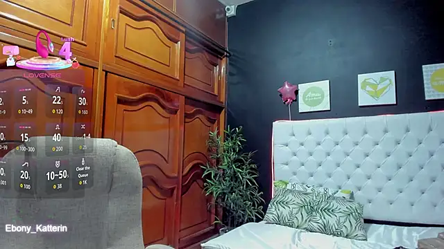 ebony katterin online show from 04/23/26, 11:09