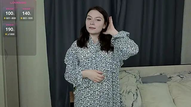 BreannaBuczak online show from 04/18/26, 01:42