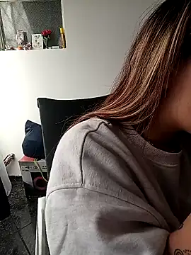 Baby Pink Love online show from 03/13/26, 12:12