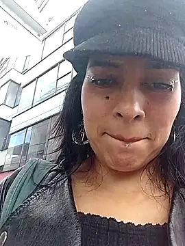 jaade doll online show from 04/06/26, 01:45