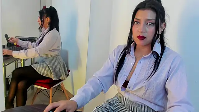 jaade doll online show from 04/18/26, 07:07