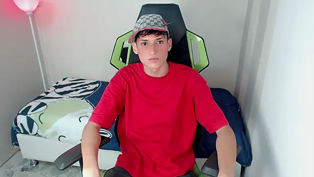 Snapshot of Pablito_junior chatting on 03/03/26, 03:12 Pablito junior online show from 03/03/26, 03:12