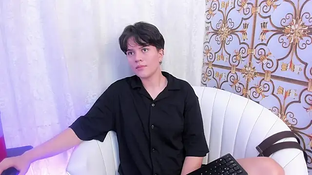 TallSnuSnu online show from 04/23/26, 04:46