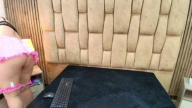 Estrella-gold online show from 04/22/26, 07:59