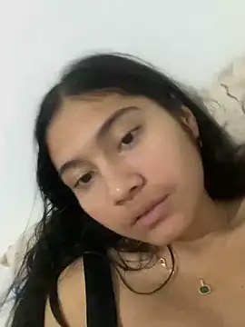 Snapshot of Isabella-Marin chatting on 03/03/26, 06:36 Isabella-Marin online show from 03/03/26, 06:36