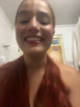 Snapshot of isabella_ferrer99 chatting on 06/28/26, 04:18 isabella ferrer99 online show from 06/28/26, 04:18