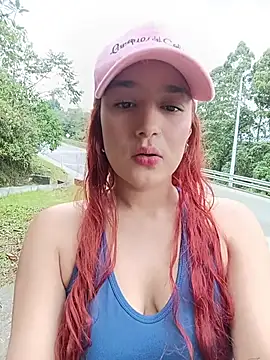 Snapshot of isabella_ferrer99 chatting on 06/30/26, 08:21 isabella ferrer99 online show from 06/30/26, 08:21
