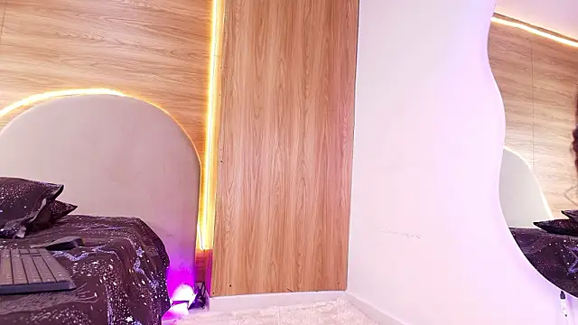 kiara lp online show from 03/27/26, 03:12