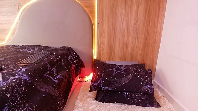 kiara lp online show from 04/15/26, 03:02