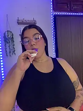 michellesexxxy3 online show from 06/11/26, 04:10