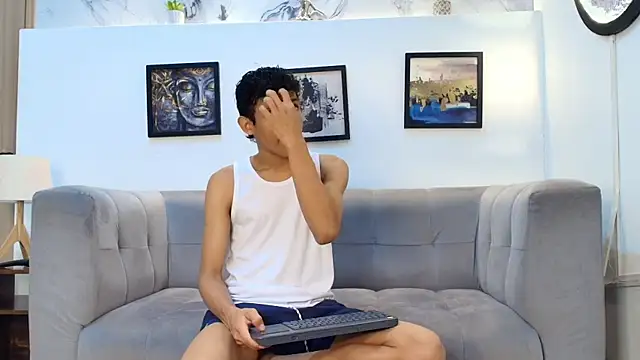 SKINNY BOYXXX online show from 03/26/26, 07:25