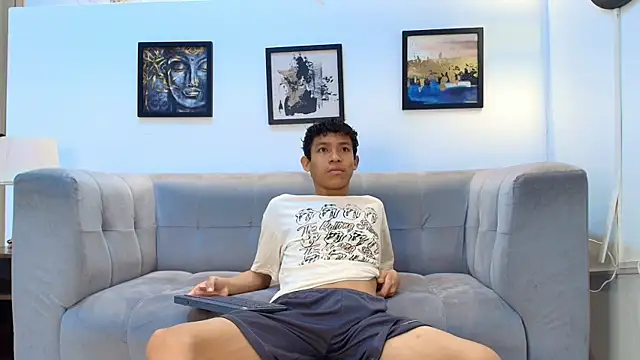 SKINNY BOYXXX online show from 04/02/26, 07:39