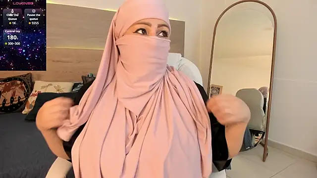 Snapshot of _Azahaaraa_ chatting on 03/03/26, 05:46 Azahaaraa online show from 03/03/26, 05:46