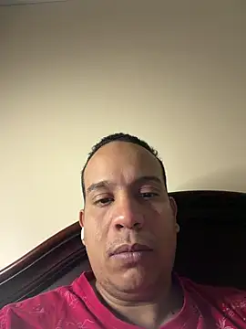 Snapshot of latinocaliente94 chatting on 03/03/26, 06:41 latinocaliente94 online show from 03/03/26, 06:41