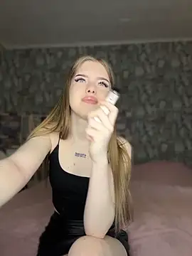 KayShaw online show from 04/24/26, 06:05