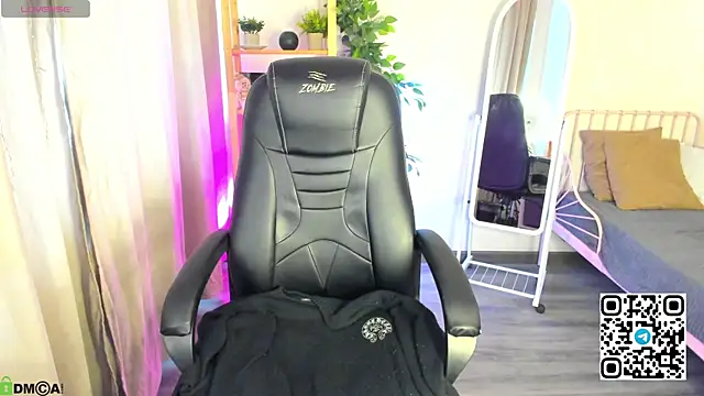 Necucuby online show from 04/18/26, 08:07