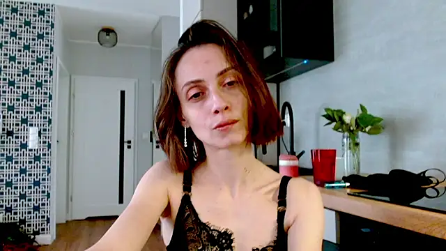 Snapshot of misssweet chatting on 05/27/26, 02:58 misssweet online show from 05/27/26, 02:58