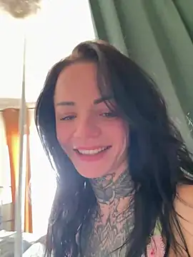 SkinnyLilly online show from 04/16/26, 12:39