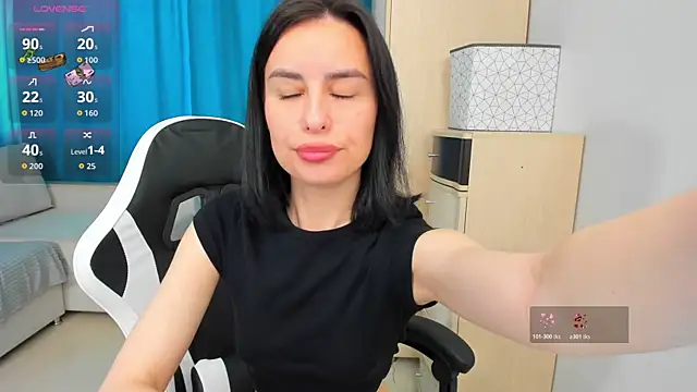 Snapshot of Horny__Nikki chatting on 08/03/26, 11:52 Horny Nikki online show from 08/03/26, 11:52