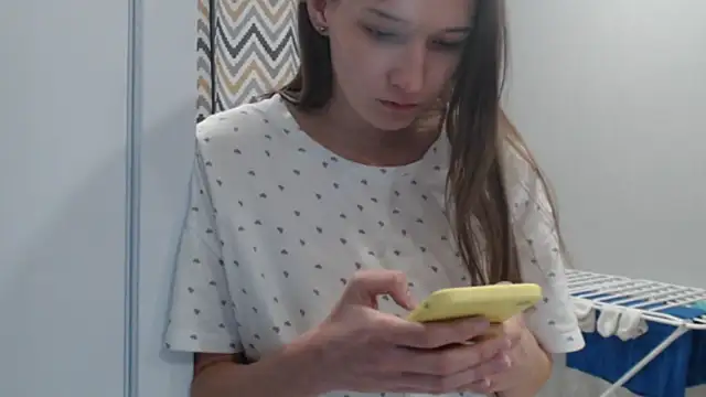 Olivia Swann online show from 03/20/26, 08:46