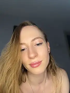 Little Candy 18 online show from 04/10/26, 02:33