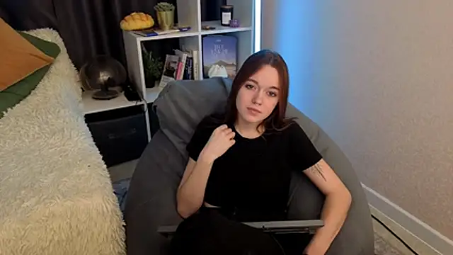 SunyLily online show from 03/28/26, 06:24