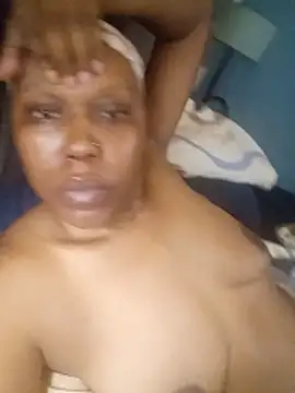 Snapshot of Mbaleehle chatting on 03/19/26, 08:24 Mbaleehle online show from 03/19/26, 08:24