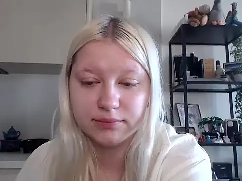 LenaSecret19 online show from 04/27/26, 05:38