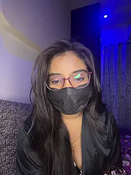 nikki catz online show from 04/18/26, 06:23