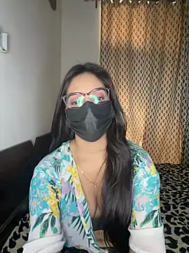 nikki catz online show from 04/23/26, 02:13