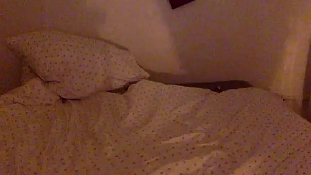 douce blanche13 online show from 03/08/26, 08:01